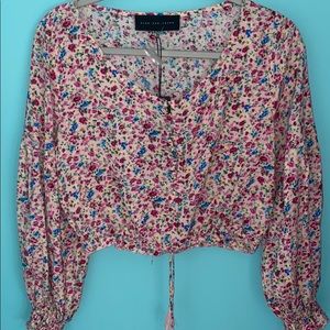 Floral cropped blouse